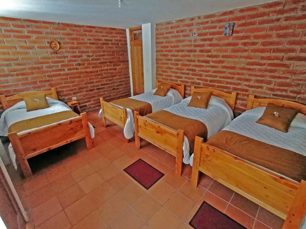 Lagoon Hotel Chugchilan Bagian luar foto