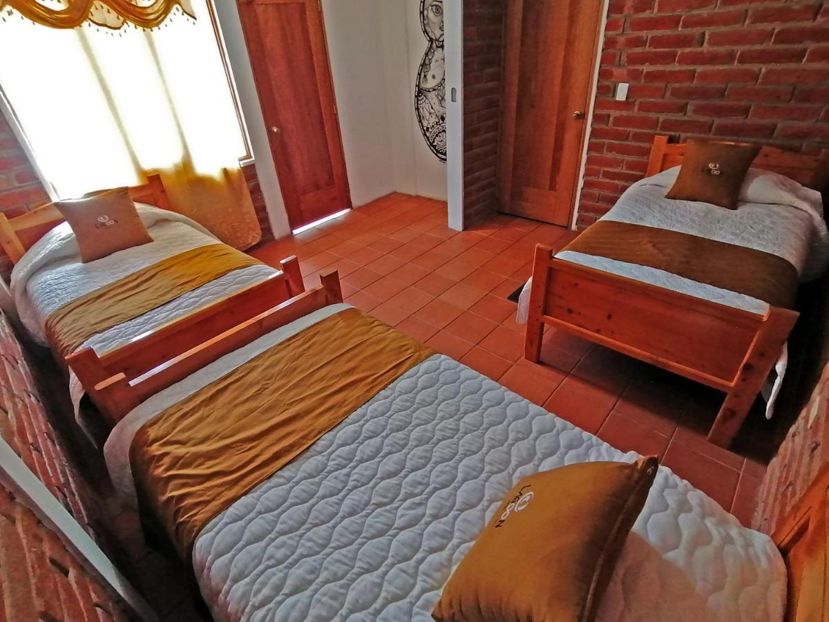 Lagoon Hotel Chugchilan Bagian luar foto