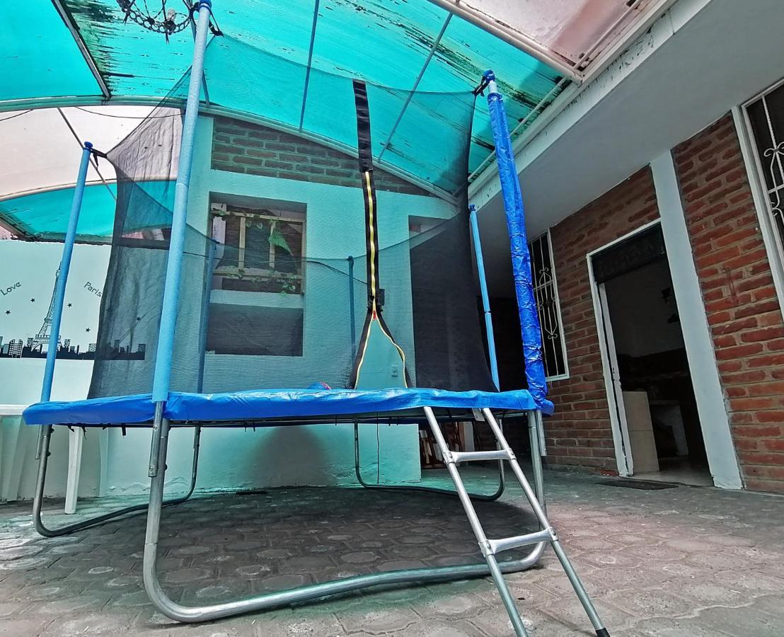Lagoon Hotel Chugchilan Bagian luar foto